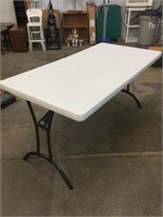 Lifetime 5 foot folding table