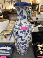 LARGE MODERN CHINESE BUTTERFLY VASE