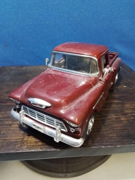 1955 chevy stepside die-cast collectible pick up