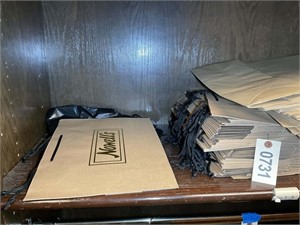 LARGE GROUP OF PAPER BAGS WITH HANDLES SOME WITH N