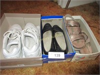 3 boxes of shoes-easy spirit 8 ½, trotters 7 ½,