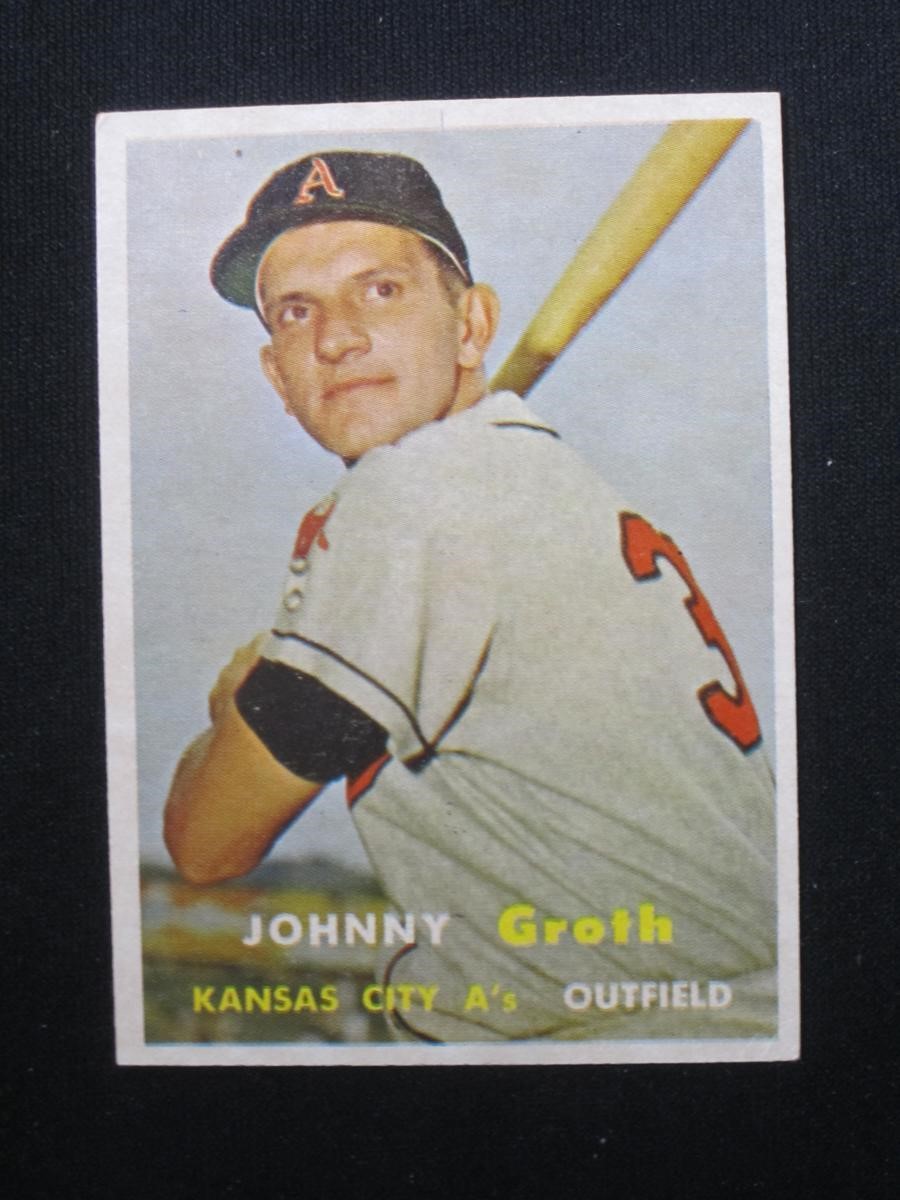 1957 TOPPS #360 JOHNNY GROTH ATHLETICS