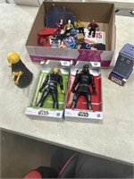 2 figures Star Wars, star treck and others
