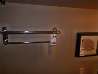 14" X 14" Picture, Towel Rack, Mirror