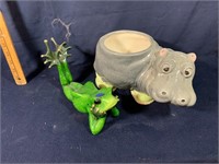 Frog figurine & 1976 Scioto ceramics hippo planter