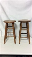 2 maple bar stools