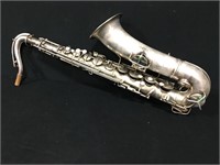 The Aladdin Vintage Saxophone w/ Case