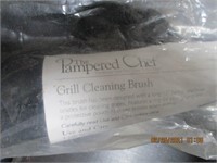 Pampered Chef Grill Cleaning Brush-New