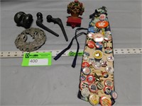 Antique metal pieces, assorted buttons and pins