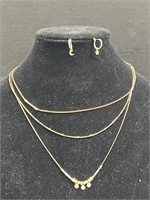 (AW) Gold Tone Necklace And Earrings