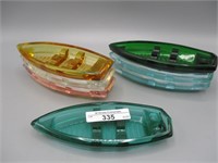 7 Fenton boat ashtrays in various colors
