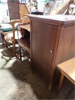 RECORD CABINET 25x19x35