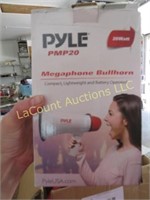 Pyle megaphone bullhorn