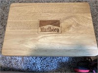 Wooden Marlboro Poker Set