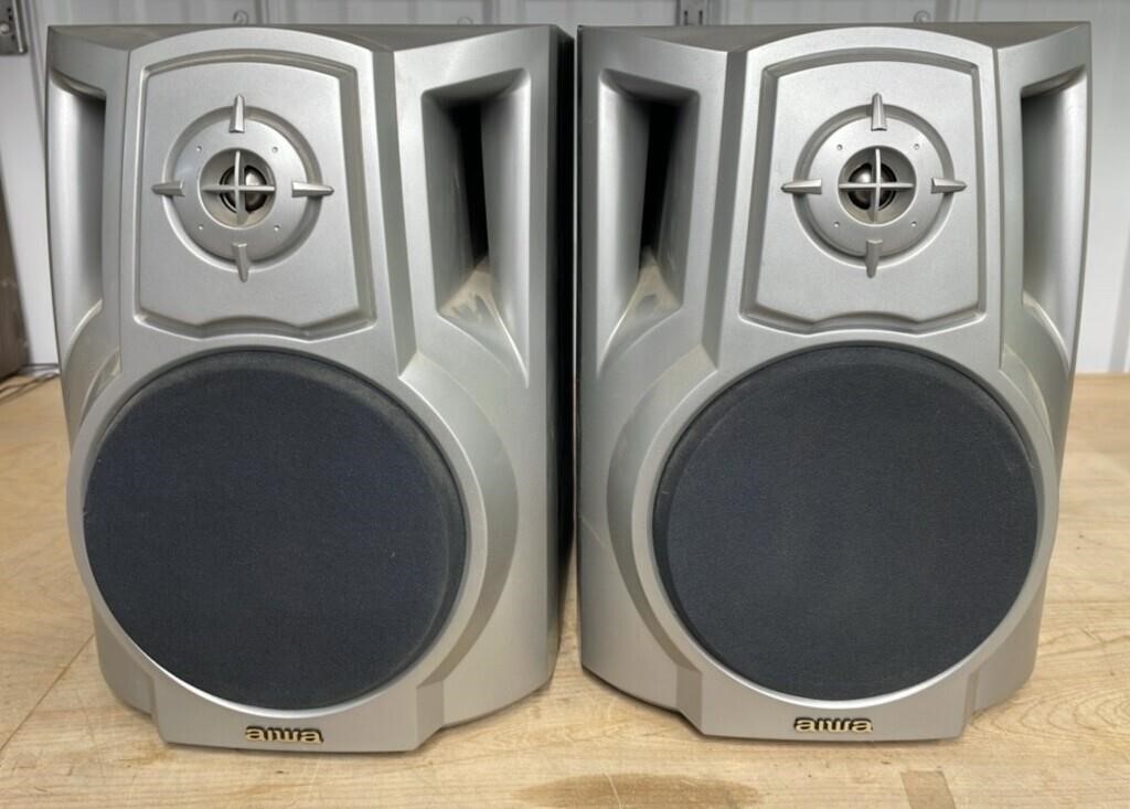 Pair of AIWA Speakers (untested).   NO SHIPPING