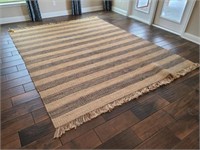 AREA RUG