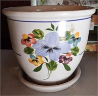 Floral pottery planter with undertray. 14" Tall