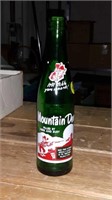 Vintage 1950s Mountain Dew bottle