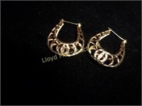 14k Gold Lady's Earrings