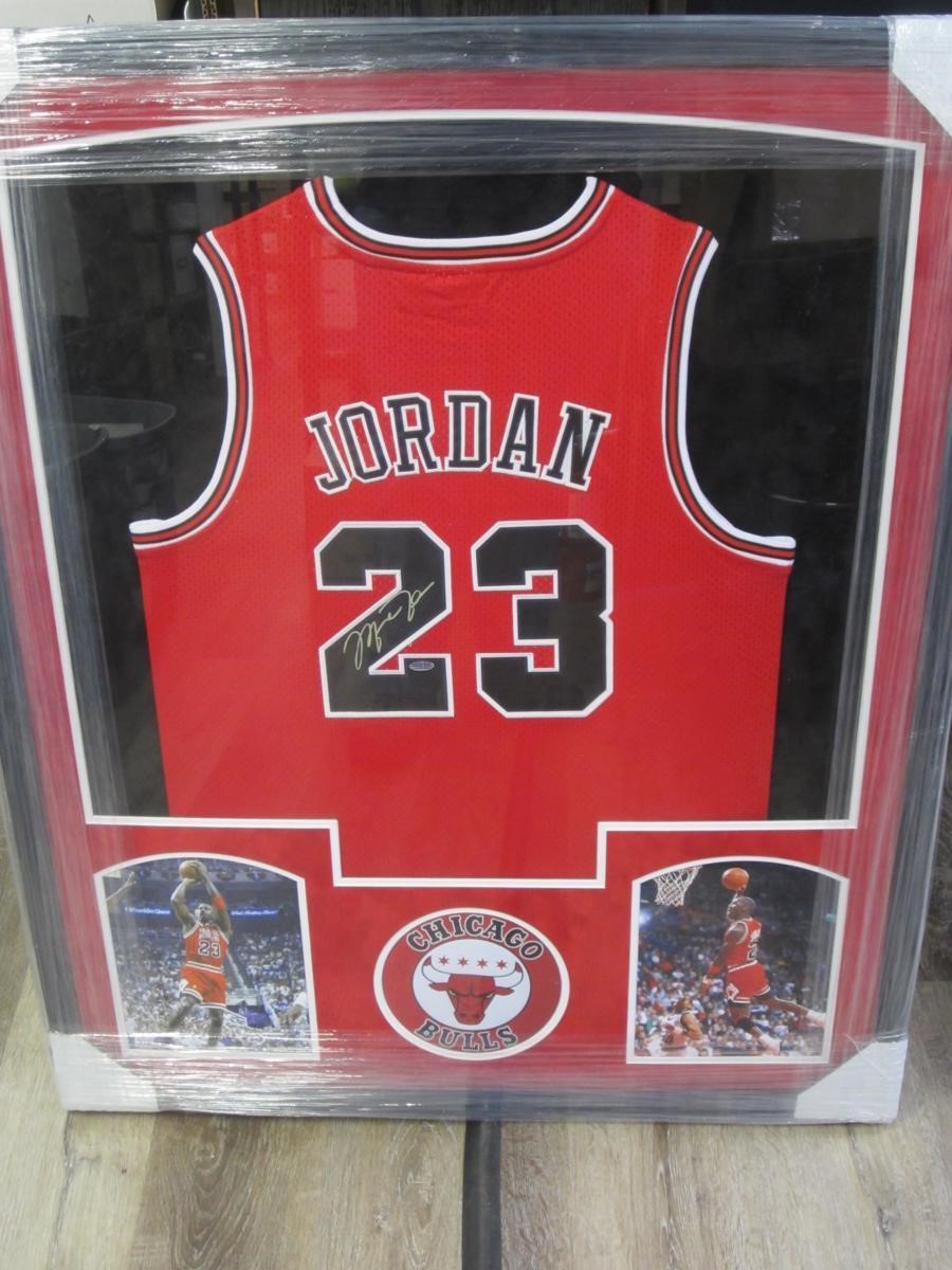 FRAMED MICHAEL JORDAN SIGNED JERSEY COA