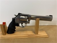 Smith & Wesson Model 617-4 .22LR revolver