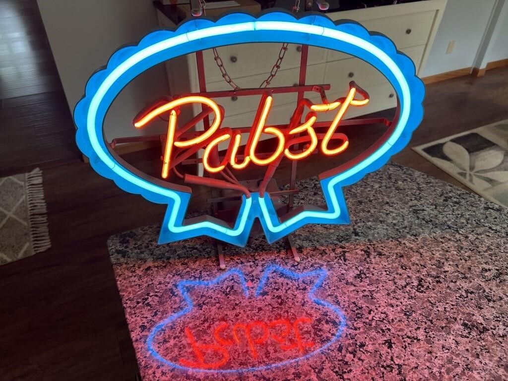 VINTAGE WORKING PABST NEON LIGHT