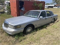 1997 Lincoln Towncar, salvage, title