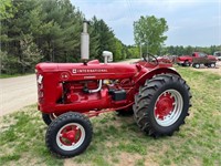 1951 International Standard I-6 Tractor