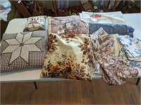 Vintage Pillows & Tablecloths