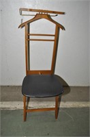 Mid-Century Gentleman’s Valet Chair