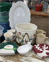Lot of Misc Christmas Items. 11 Pieces. The 12