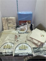 Empress of China tablecloths and napkins