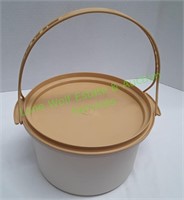 Tupperware Cake Carrying Container
