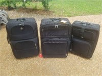 3 pieces of luggage