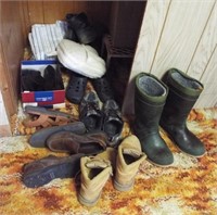 (8) Pairs of men's shoes including rubber boots,