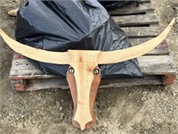 LONGHORN WOODEN DECORATION