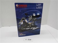 Yamaha 1:12 YZF-R1