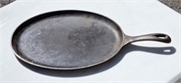 LODGE CAST IRON OVAL GRIDDLE 13 X 10