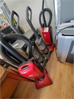 2 Vacuum Cleaners & 2 Carpet Cleaners