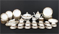 92 PC. WEIMAR PORCELAIN "KATHARINA" CHINA