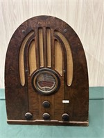 Philco 37-60 Cathedral-Untested