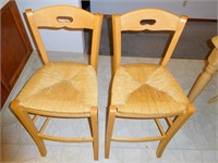 PAIR OF BAR/COUNTER STOOLS WITH WOVEN SEATS