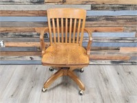 WOODEN ROLLING OFFICE CHAIR