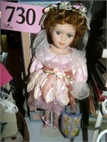 DOLL W. ORIGINAL BOX