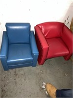 2 Kids Chairs