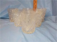 Cut glass cups may find flakes