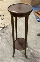 Vintage Federal Style Mahogany Plant Stand