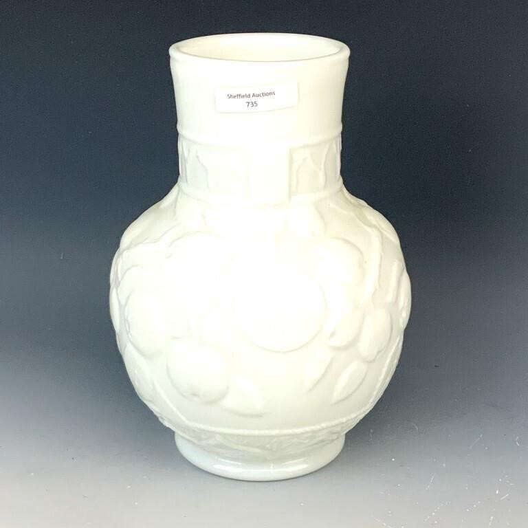 Fenton Milkglass Apple Tree Vase