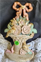 Vnt. Cast iron floral basket door stopper