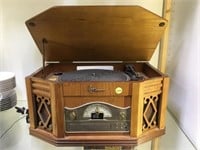 VINTAGE STYLE EMERSON TURNTABLE